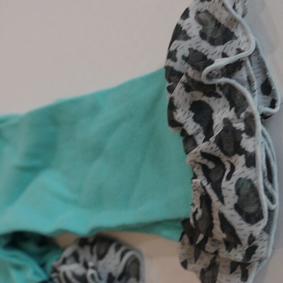 Baby essentials leopard top - Picture 4 of 4